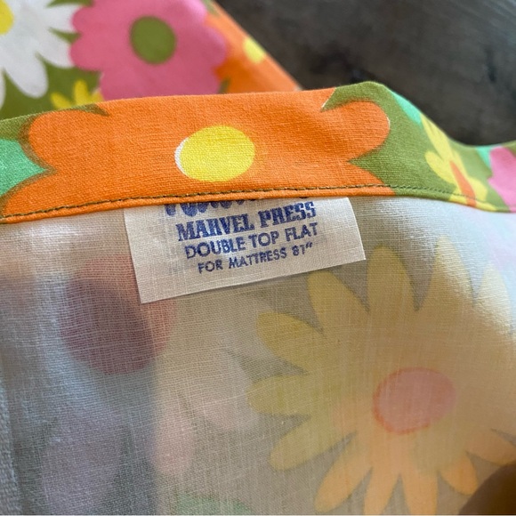 Vintage Wabasso flat sheet Marvel Press double top flat flower power - Picture 4 of 4